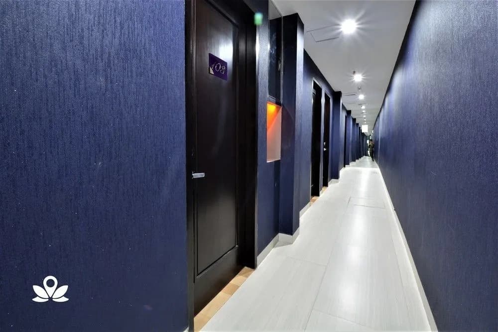ZEN Rooms Duta Merlin - photo 12