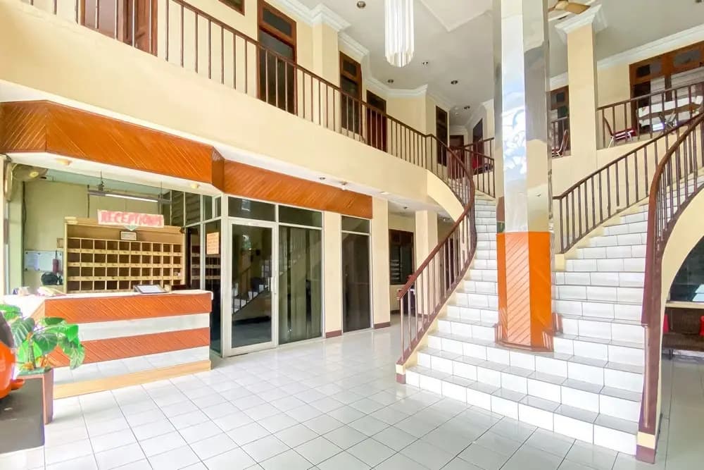 Hotel Garuda RedPartner - photo 9
