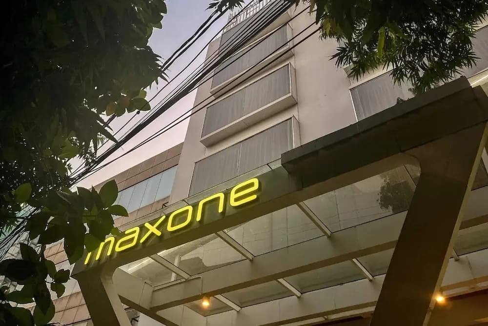 MaxOneHotels Premier Melawai - photo 1