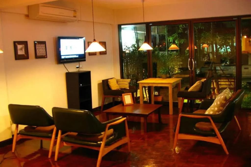 House 23 Guesthouse - photo 3