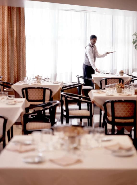 VIP Executive Suites do Marques Hotel - photo 5