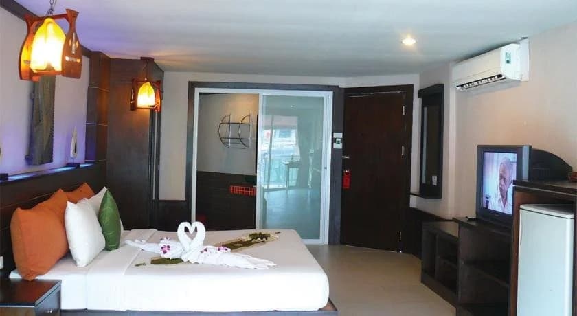 Guitar Residence - photo 2