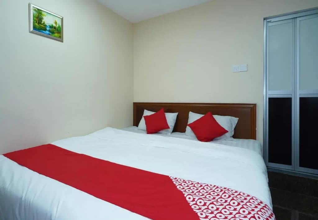 Q One Hotel - photo 5