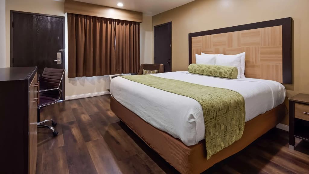 GlenRock Inn & Suites - photo 5