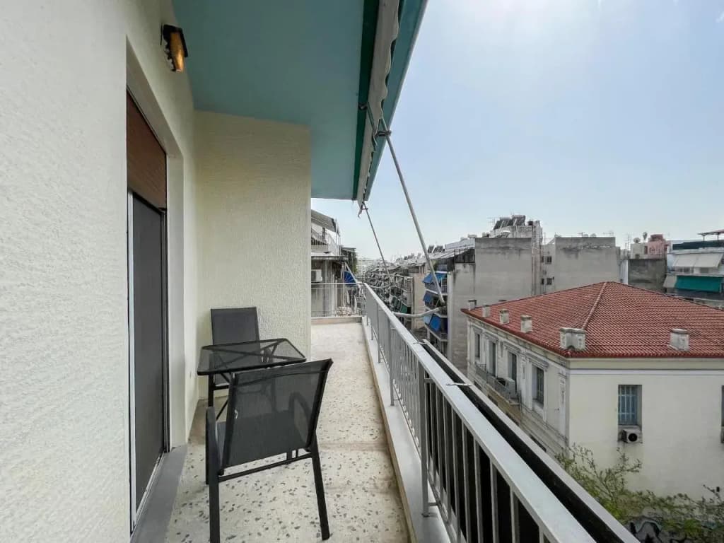 Chiou Spacious 90sqm apt in Athens - photo 12