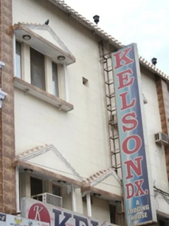 Hotel Kelson Dx - photo 1