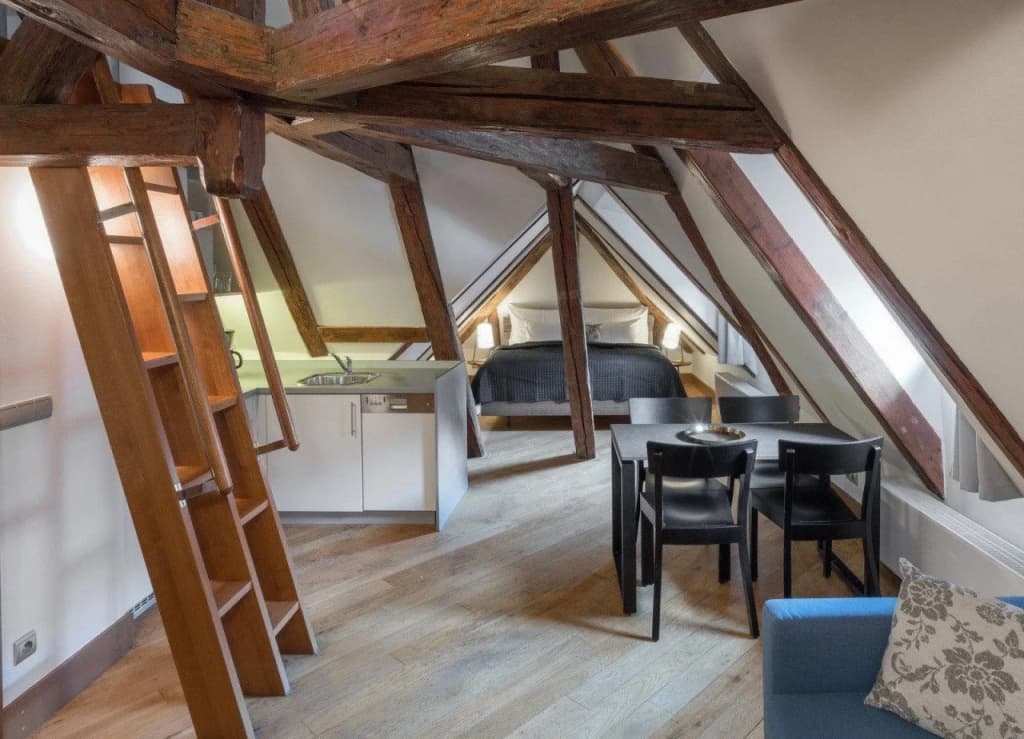 3 Epoques Apartments by Adrez Living - photo 4