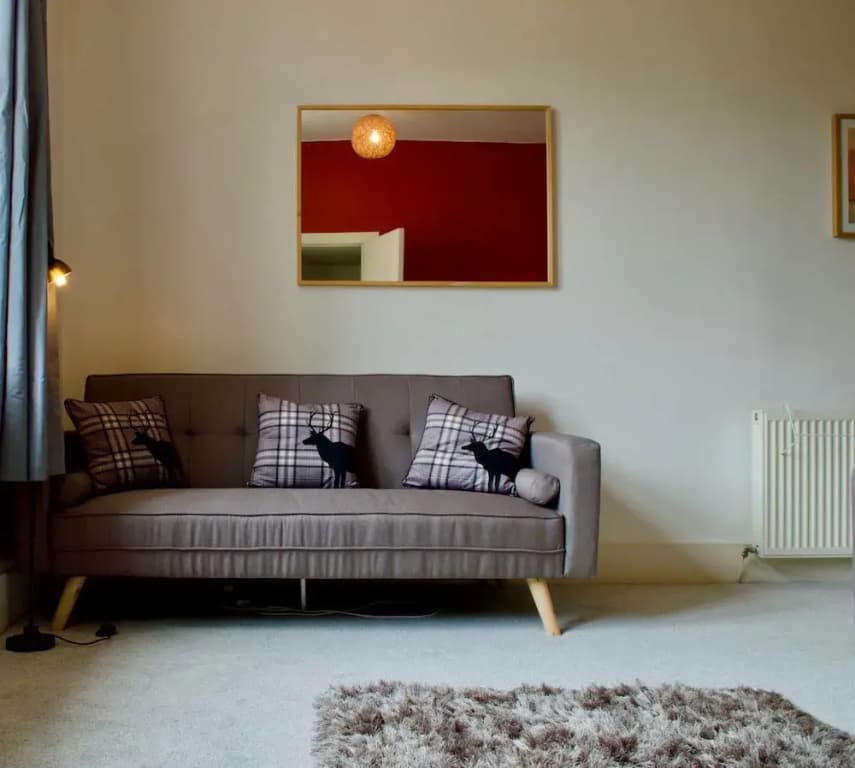 Royal Mile 2 Bedroom Flat - photo 7