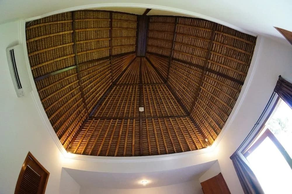 Sunrise Hotel - photo 14