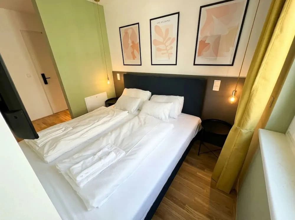 Premium Apartments with Air Conditioning - Dovers Yard - photo 3