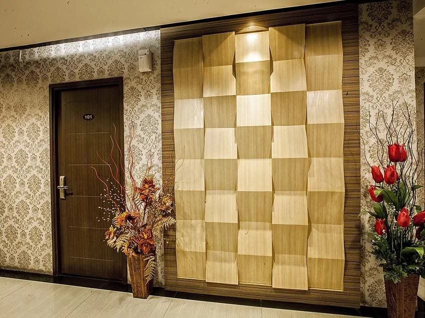 Hin's Hotel - photo 13