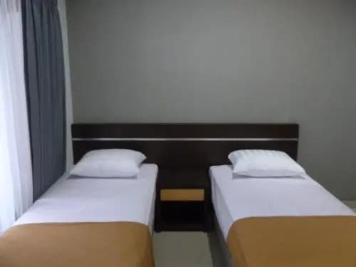 Griya Widhi Guest House - photo 11