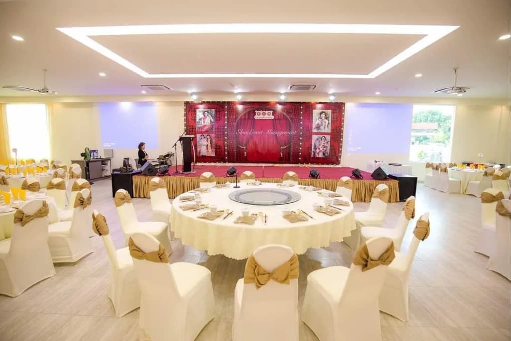 Angsoka Hotel - photo 16