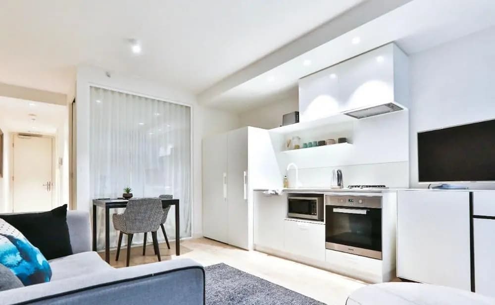 South Yarra Claremont Apartment - photo 23