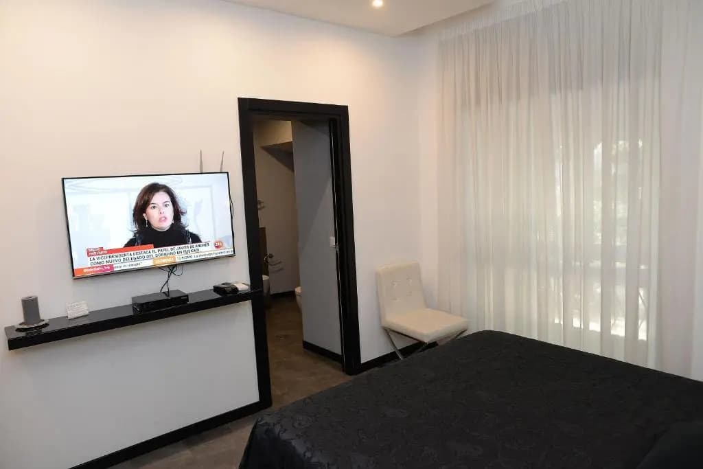 Little Aurelius Hotel - photo 36