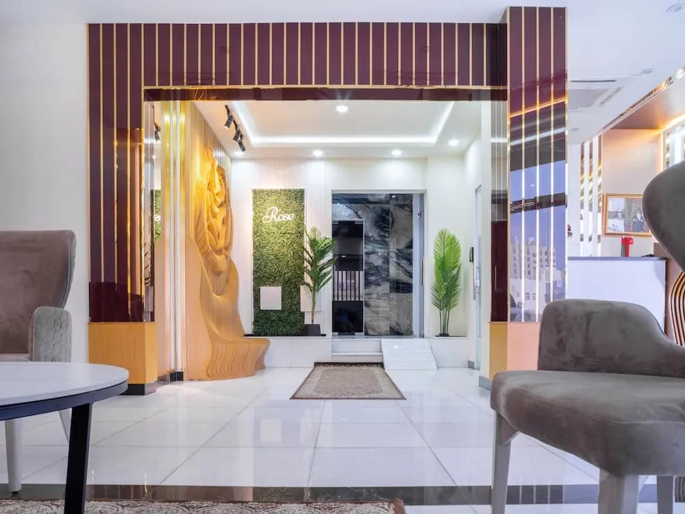 OYO Townhouse 156 Rose Hotel Apartments. - photo 2