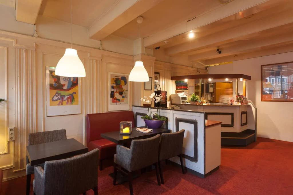 Townhouse Hotel - photo 18