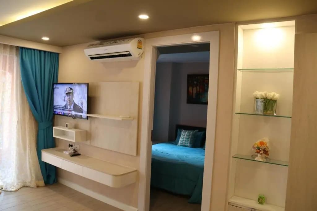7 seas apartments - photo 3