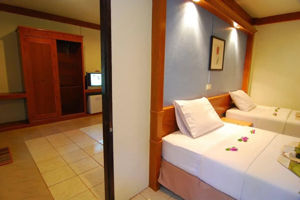 Lanta Nice Beach Resort - photo 5