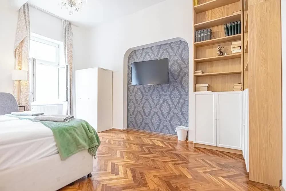 3BR Apt 15 Min from Landstraße Hub - photo 3