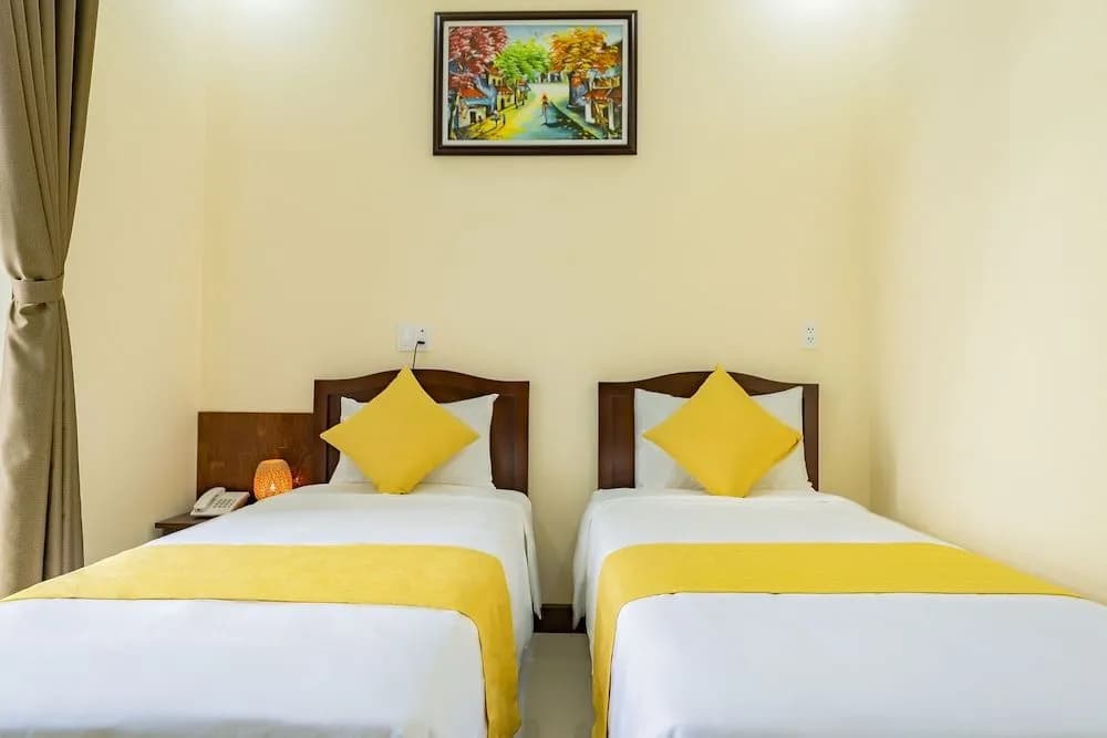 Green Hill Hotel - photo 6