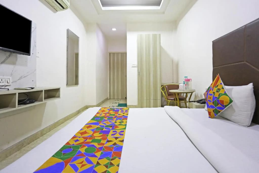 Hotel Sterling In Inn - photo 4