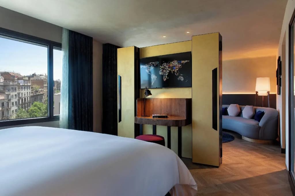 Renaissance Barcelona Hotel - photo 38