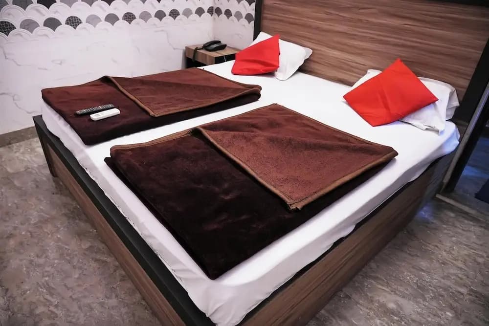 Surya inn - photo 23