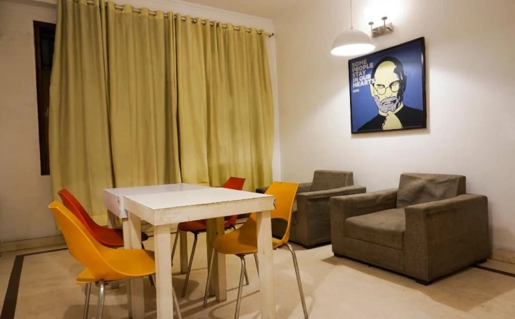 OYO Flagship 592 Hauz Khas Village - photo 5