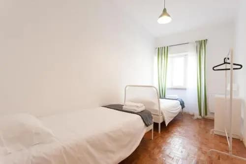 Bed at Lisbon Graça - photo 4