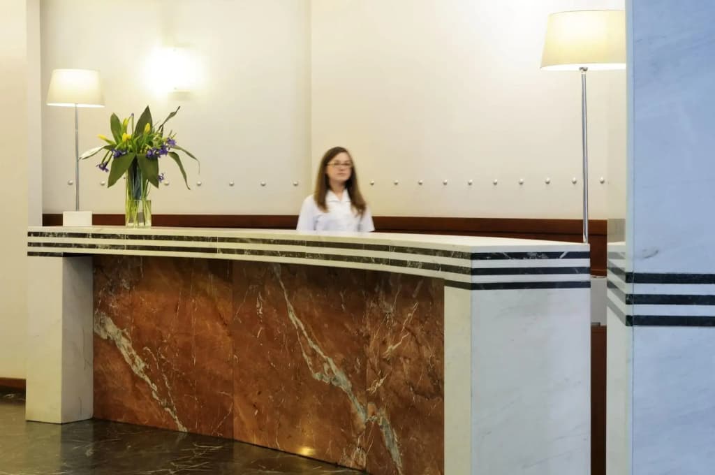 Dorian Inn Hotel - photo 29