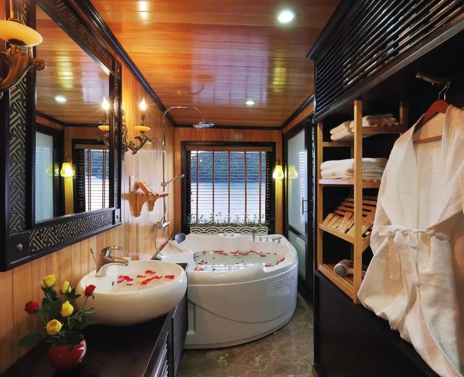 Scarlet Pearl Cruises - photo 8