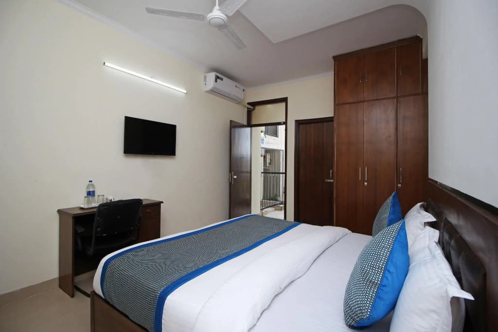 OYO 9273 Surya Palace - photo 18