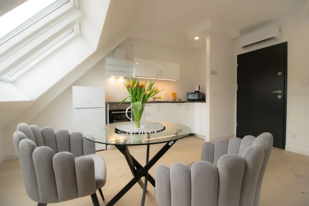 Stylish & Modern Apartment - photo 7