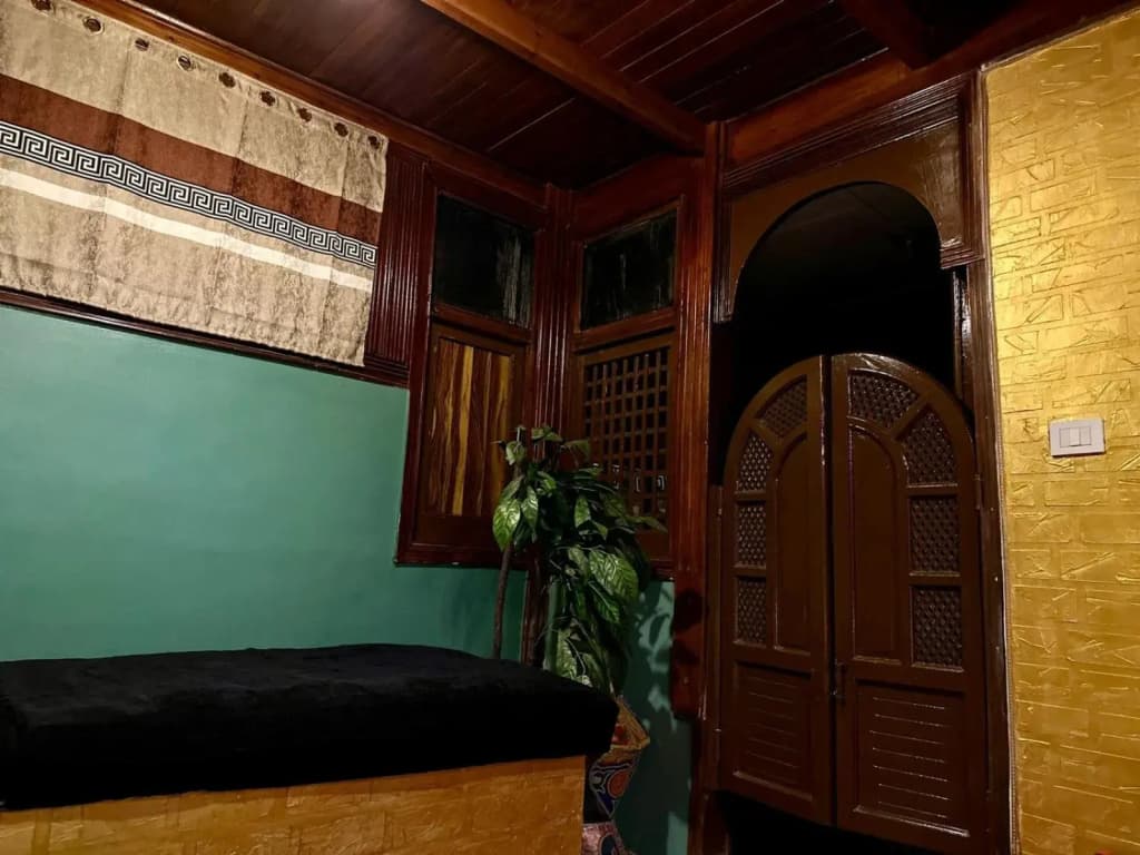 Elegant studio with private entrance with full services - photo 12