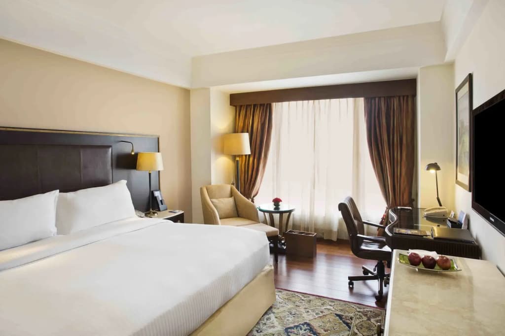Eros Hotel New Delhi by IHG - photo 4