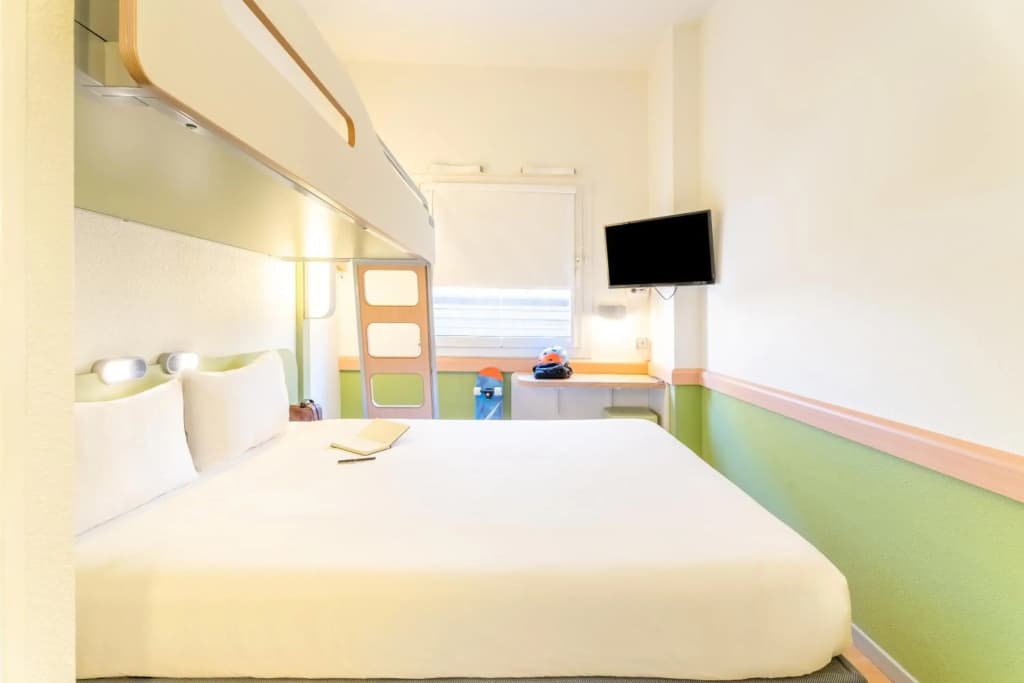ibis budget Madrid Calle Alcalá - photo 20