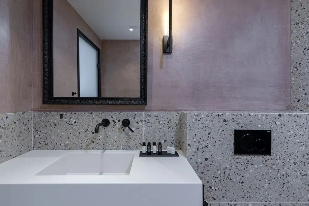 The Athenians Art Apartments - photo 44