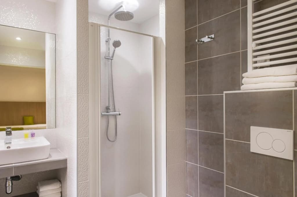 Crystal City Hotel - photo 16