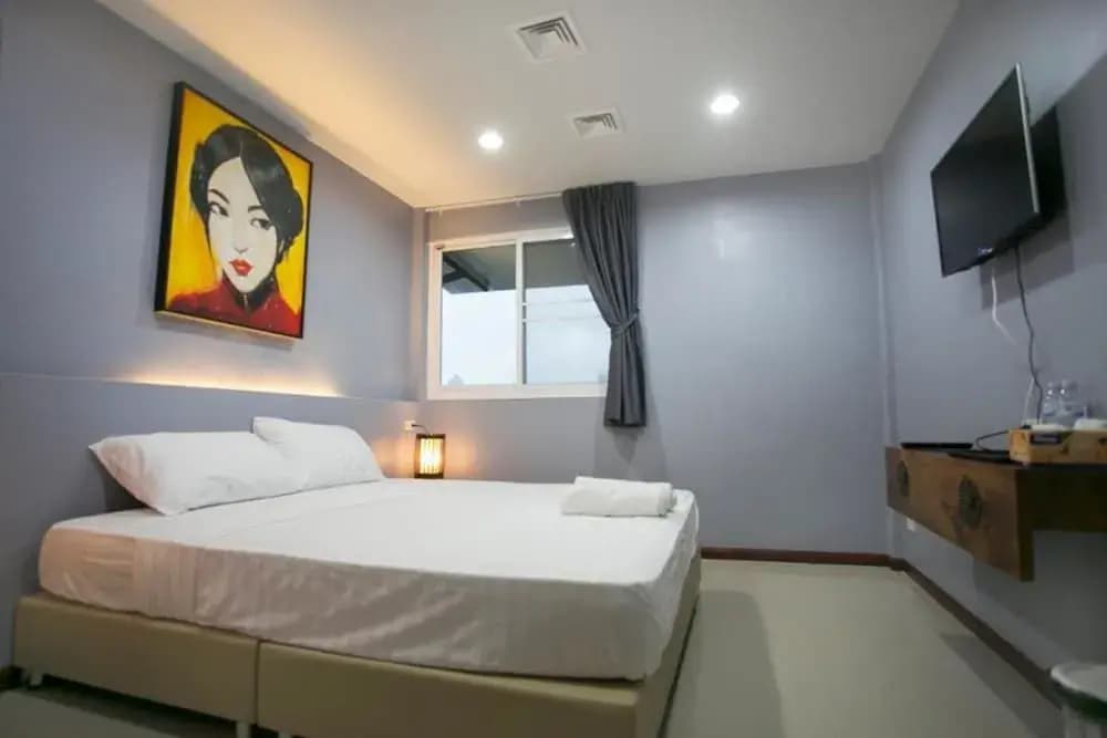The Rooftop Residence Hostel - photo 4