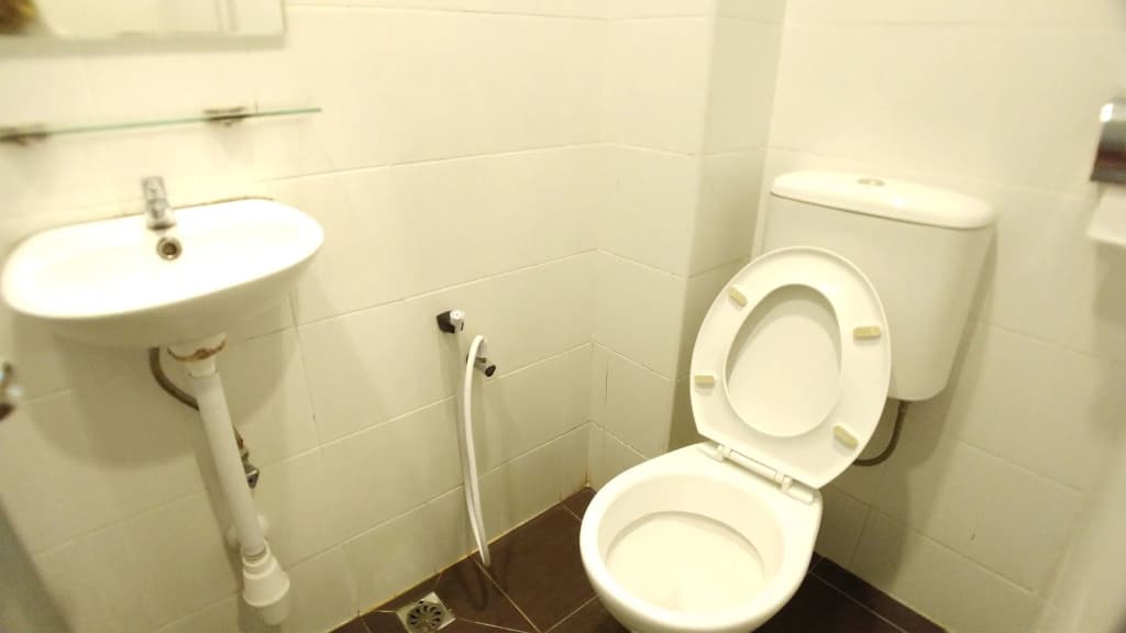 Apple 1 Hotel Queensbay - photo 8
