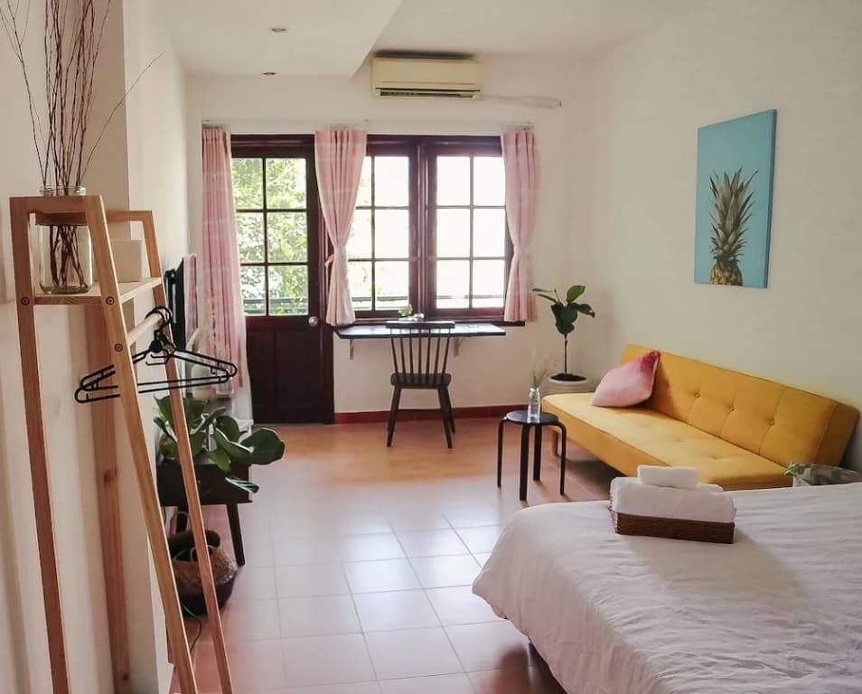 The Downtown Homestay - photo 10