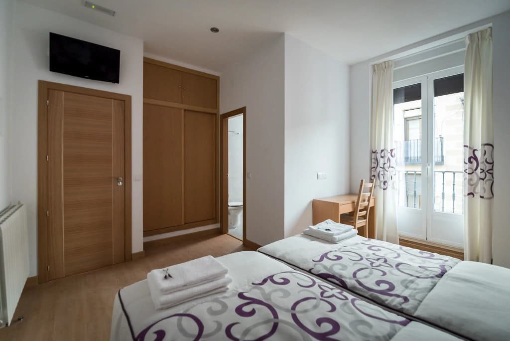 Hostal Carracedo - photo 2