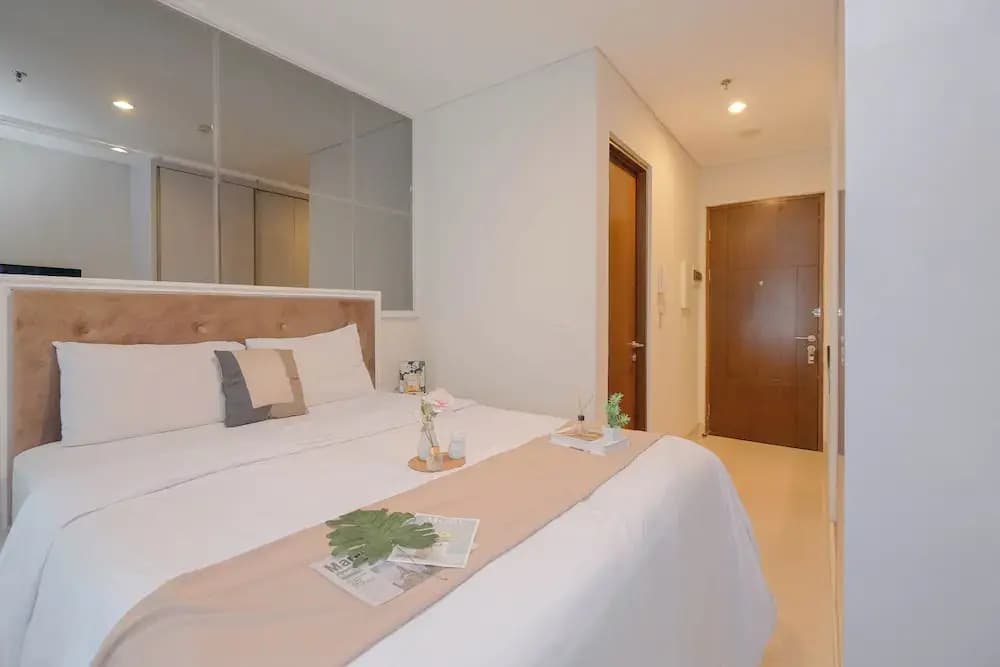 Modern Studio At Ciputra World 2 Apartment - photo 3