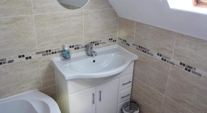 Marchfield Guest House - photo 8