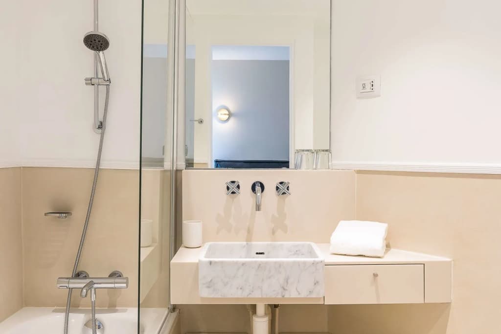 Hotel le Friedland - photo 9