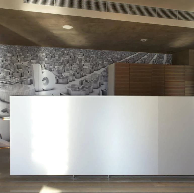 B-Hotel - photo 21