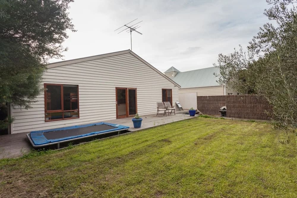 The White Beach House - photo 2