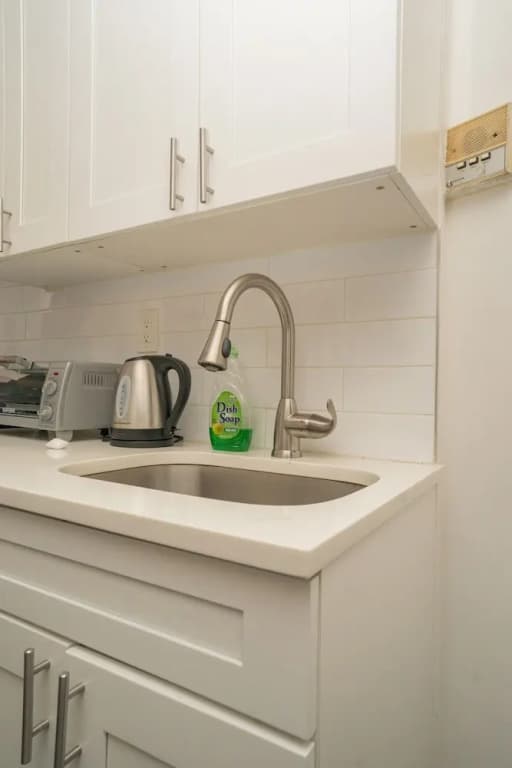 Hells Kitchen Apartments 30 Day Stays - photo 14