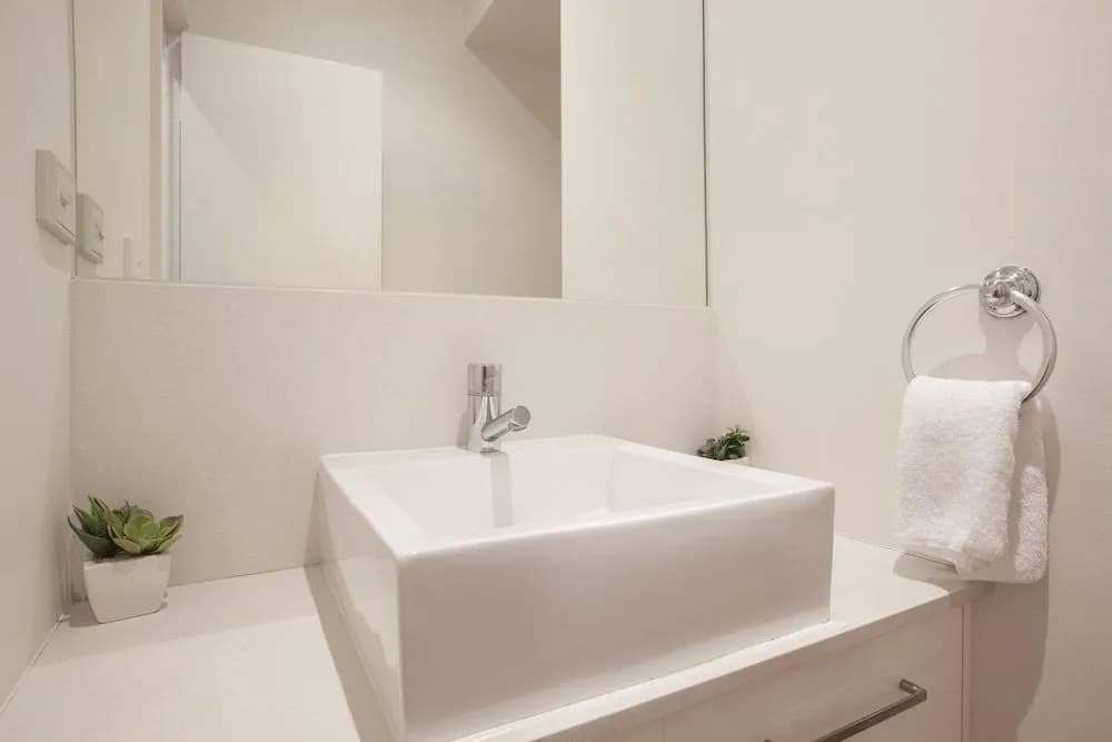 Boutique Stays - Melrose Terrace, North Melbourne - photo 6